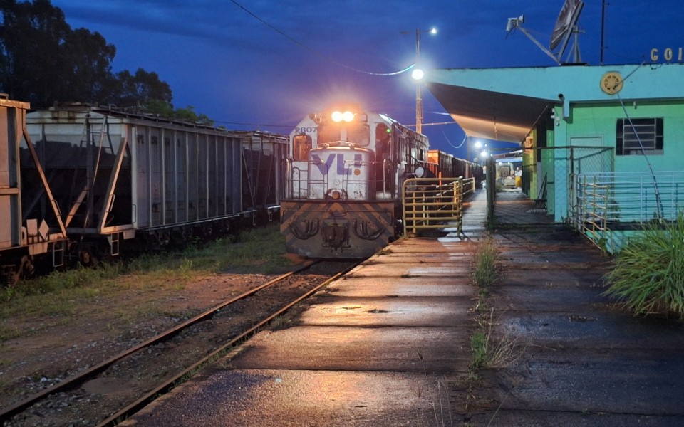 VLI GE U22C 2807 em Goiandira - GO