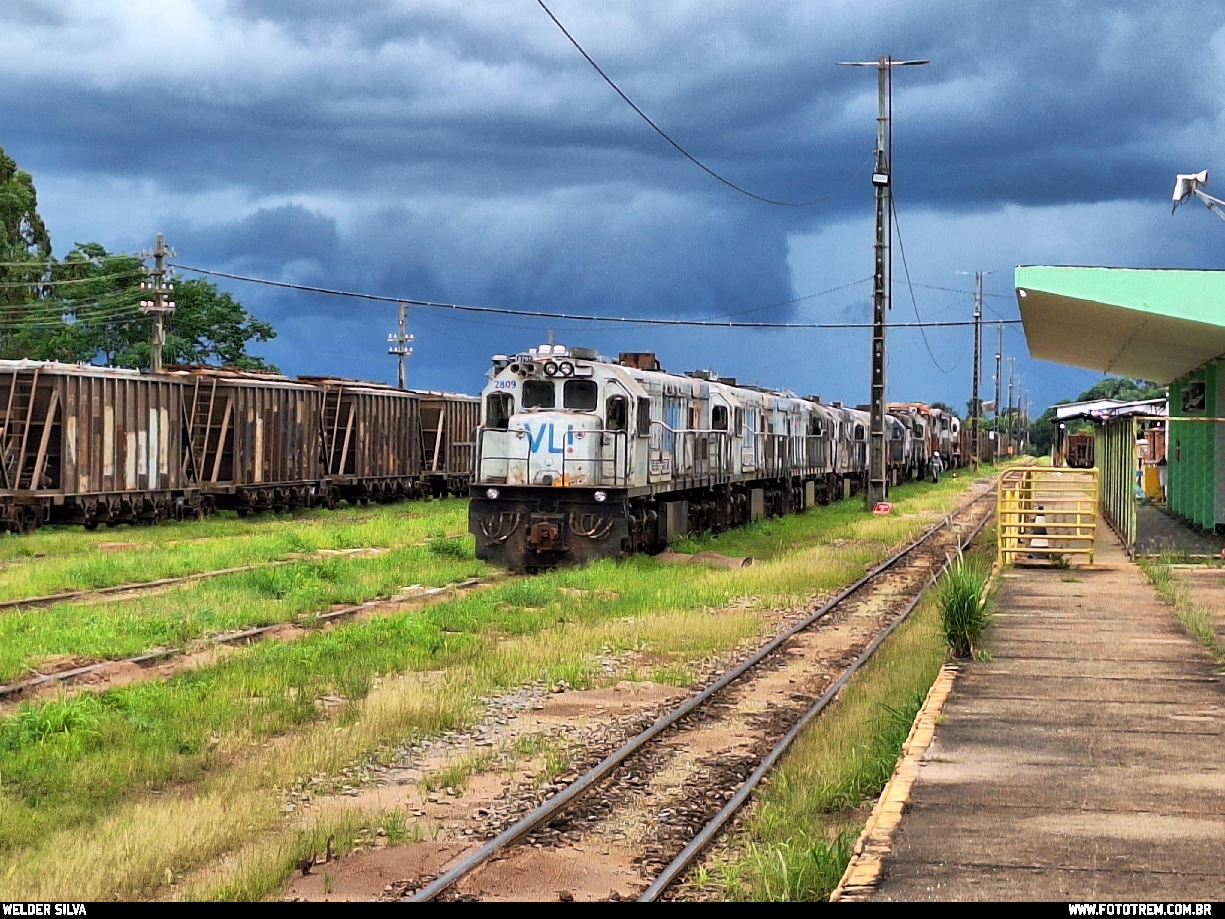 Foto Trem - VLI GE U22C 2809 em Goiandira - GO