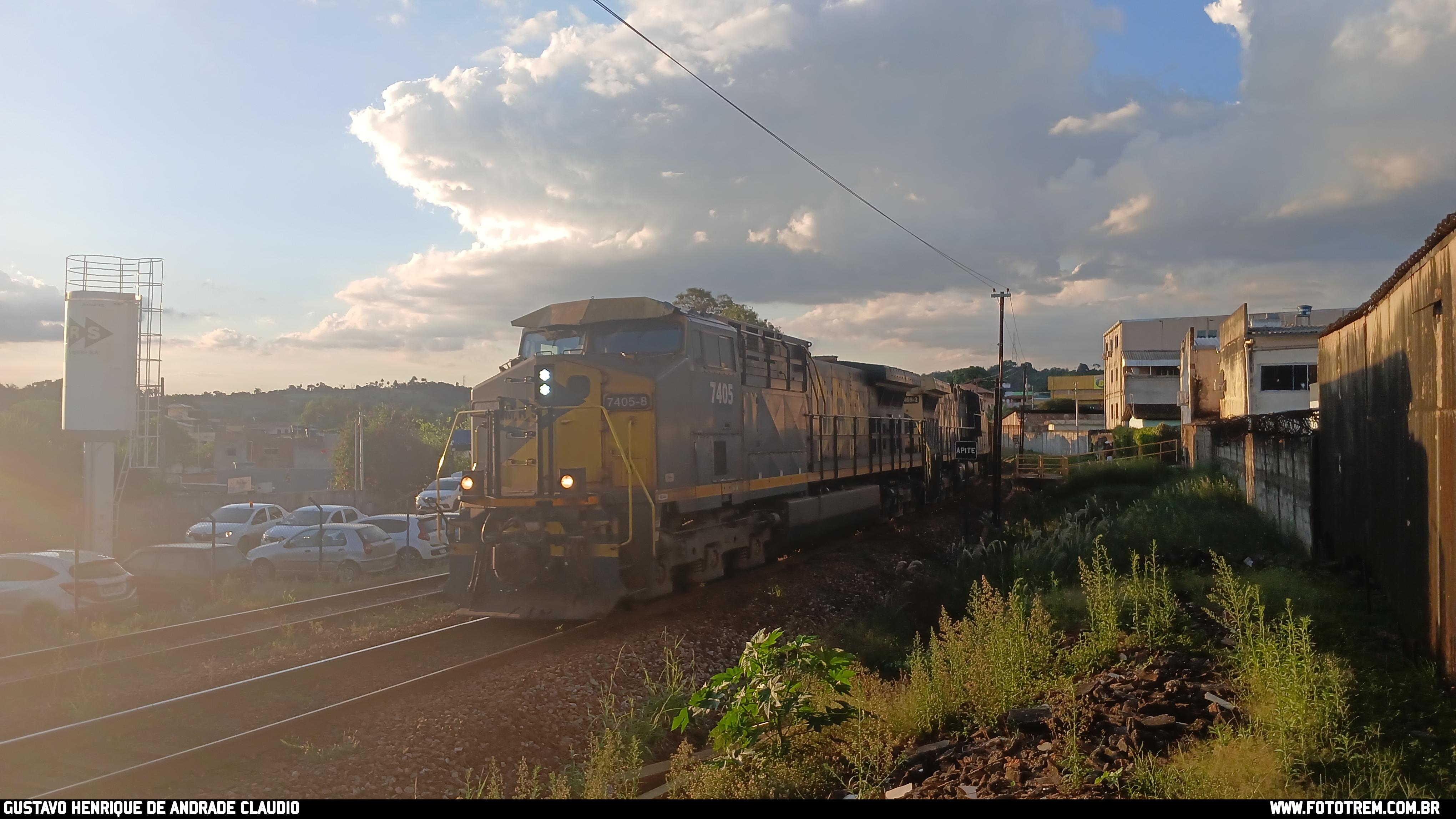 MRS GE AC44i 7405-8 em Mário Campos - MG