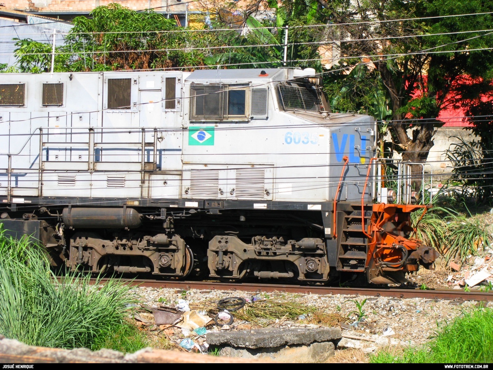 Foto Trem - VLI GE DASH 9-40BBW 6035 em Betim - MG