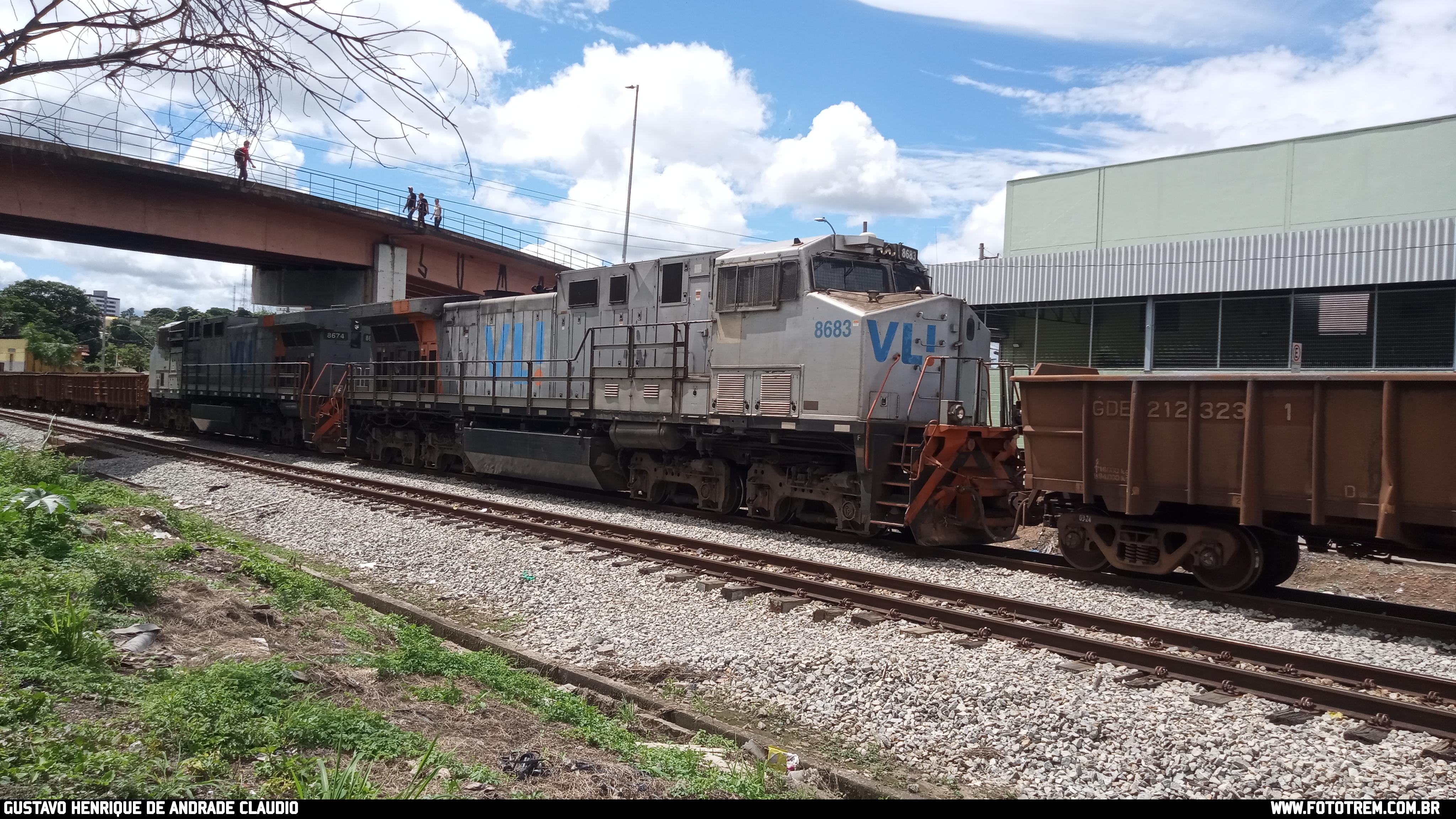 Foto Trem - VLI GE BB40-9WM 8683 em Betim - MG