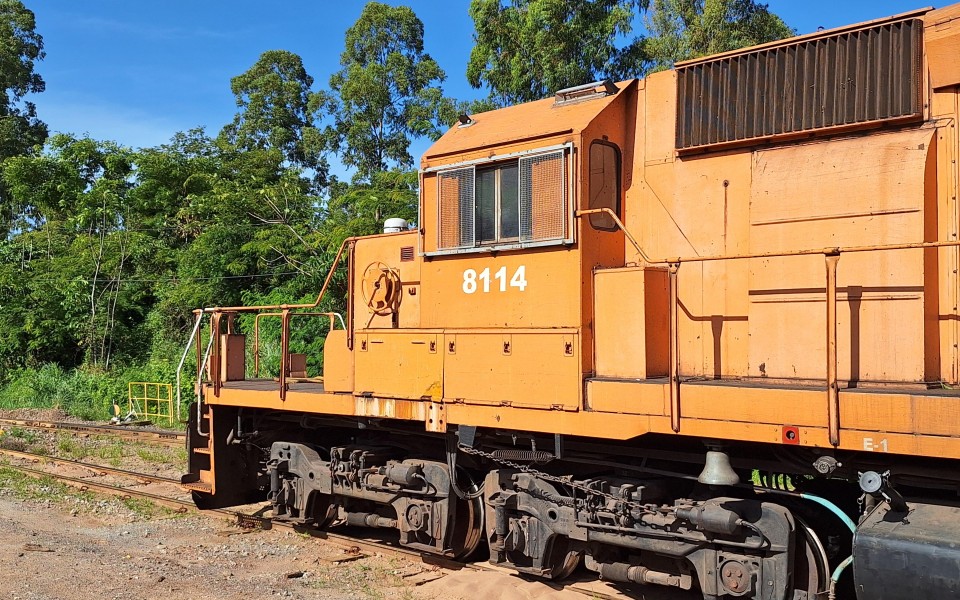 FCA · EMD SD40-T2 BB 8114 em Goiandira · GO