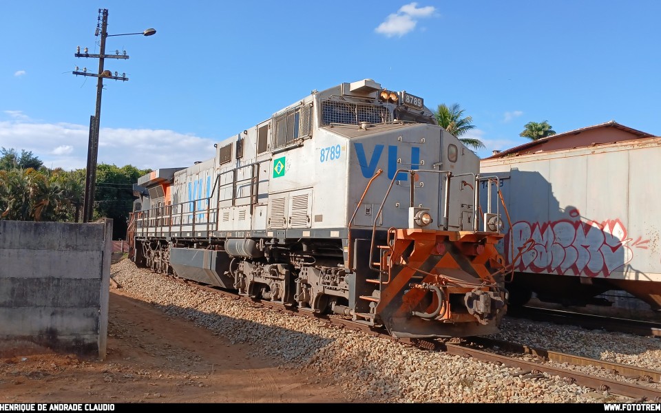 VLI · GE BB40-9WM 8789 em Mateus Leme · MG