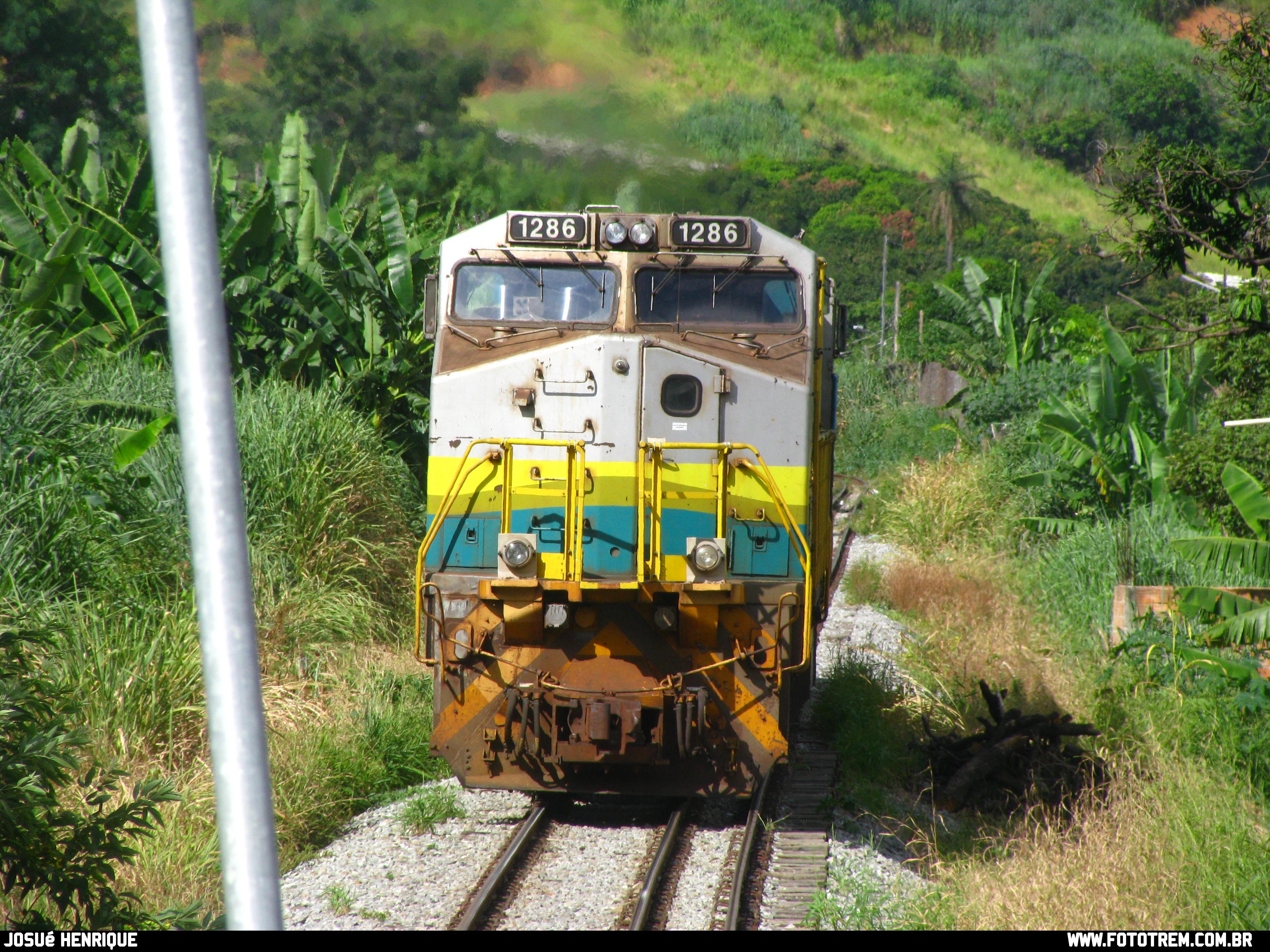 Foto Trem - EF Vitória Minas GE DASH 9-40BBW 1286 em Betim - MG