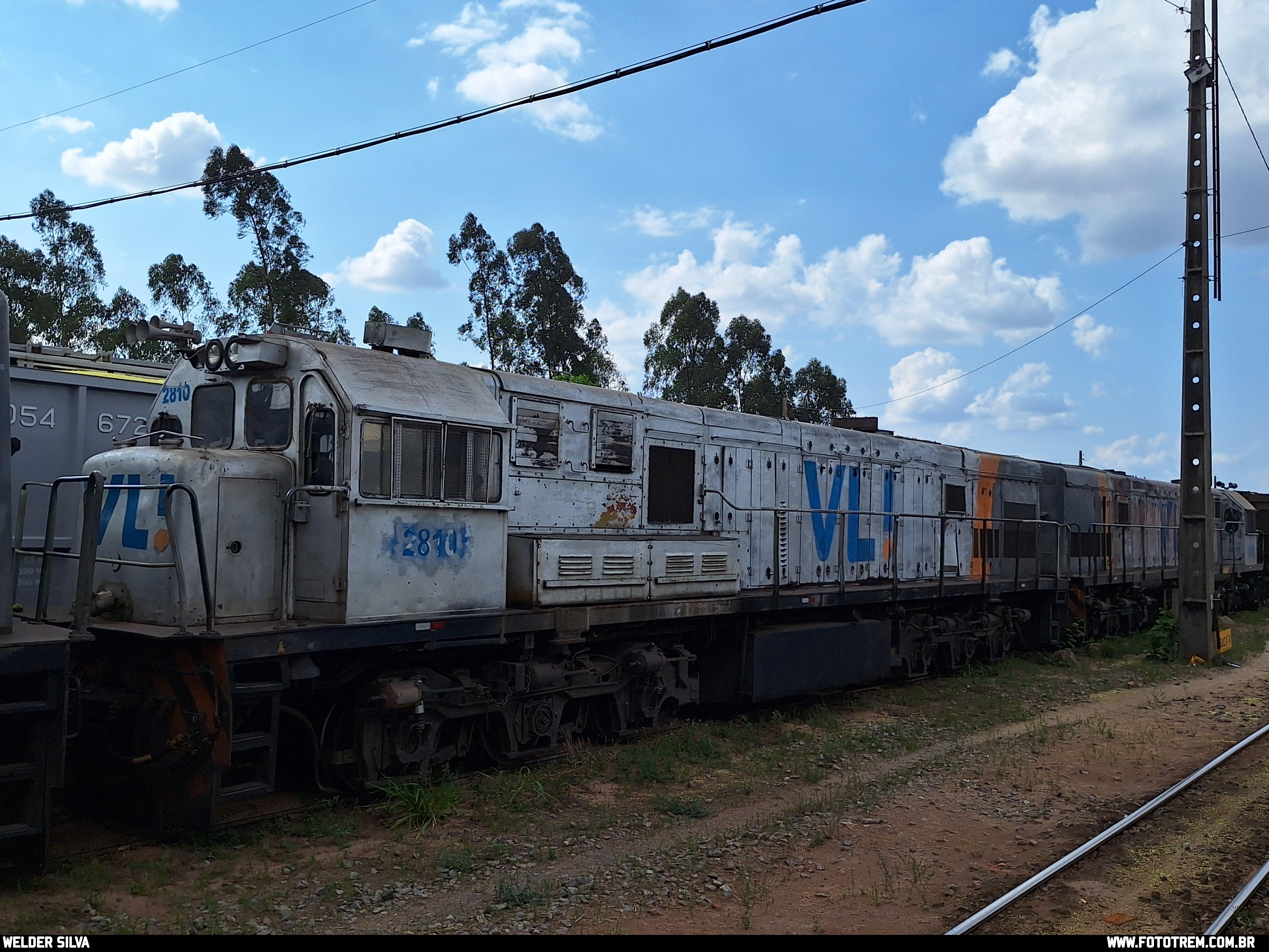 Foto Trem - VLI GE U22C 2810 em Goiandira - GO