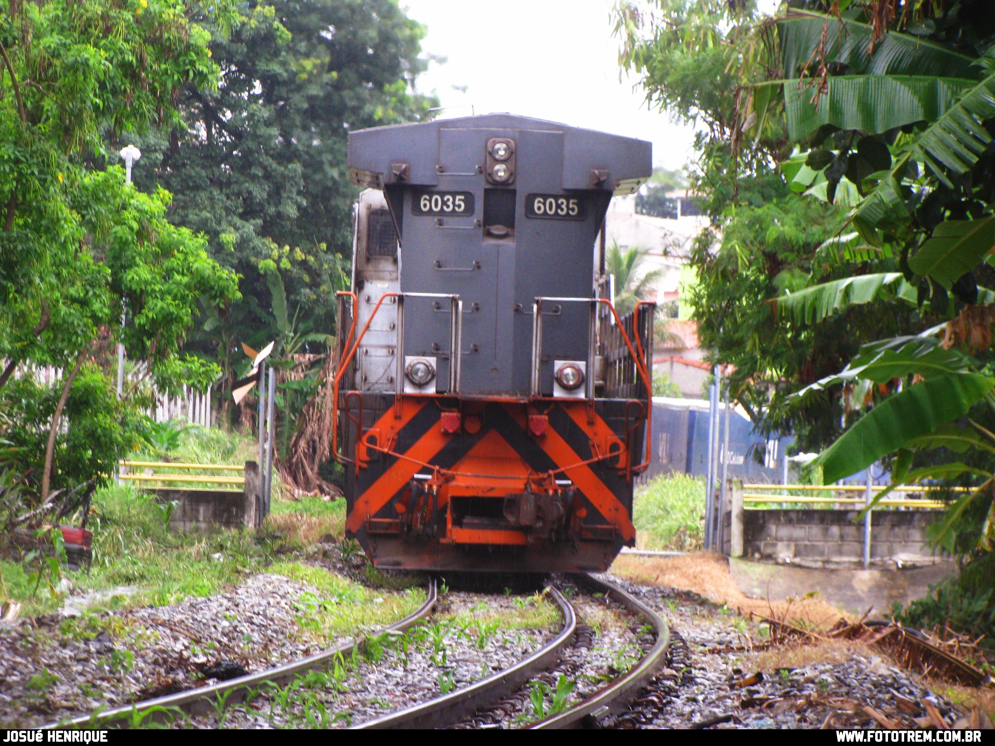 Foto Trem - VLI GE DASH 9-40BBW 6035 em Betim - MG