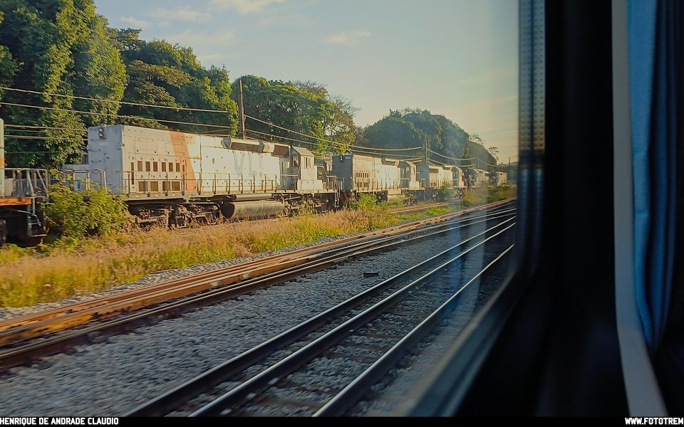 FCA · EMD SD40-2 BB 4823 em Belo Horizonte · MG