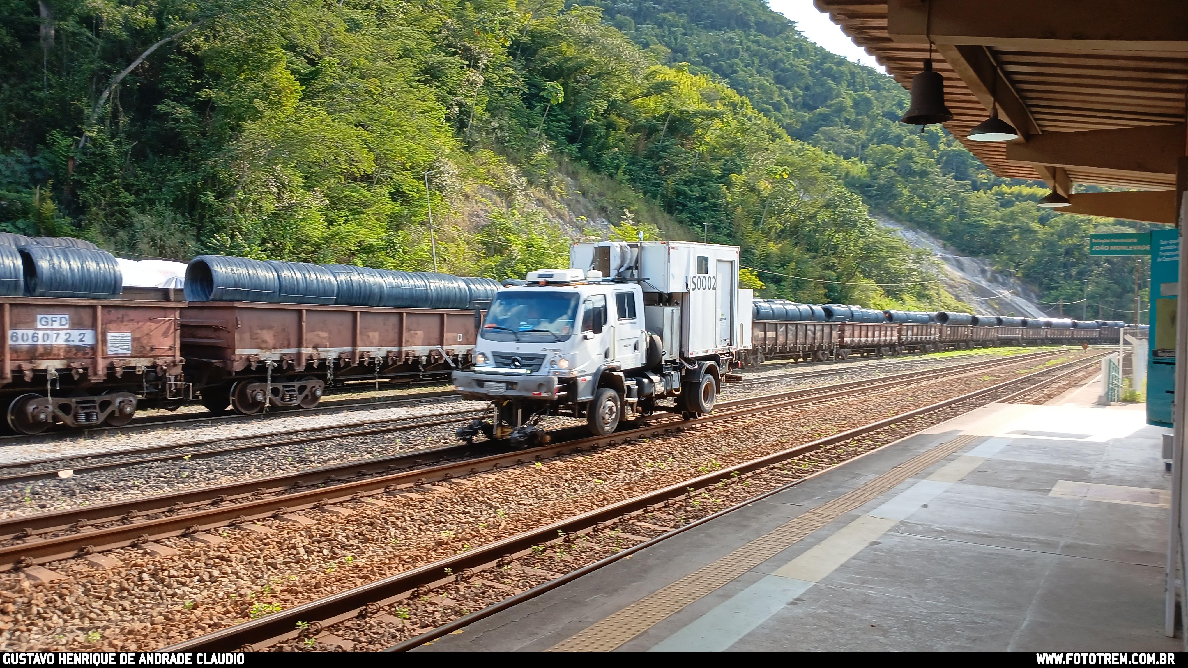 EF Vitória Minas Caminhão de Linha S0002 em João Monlevade - MG
