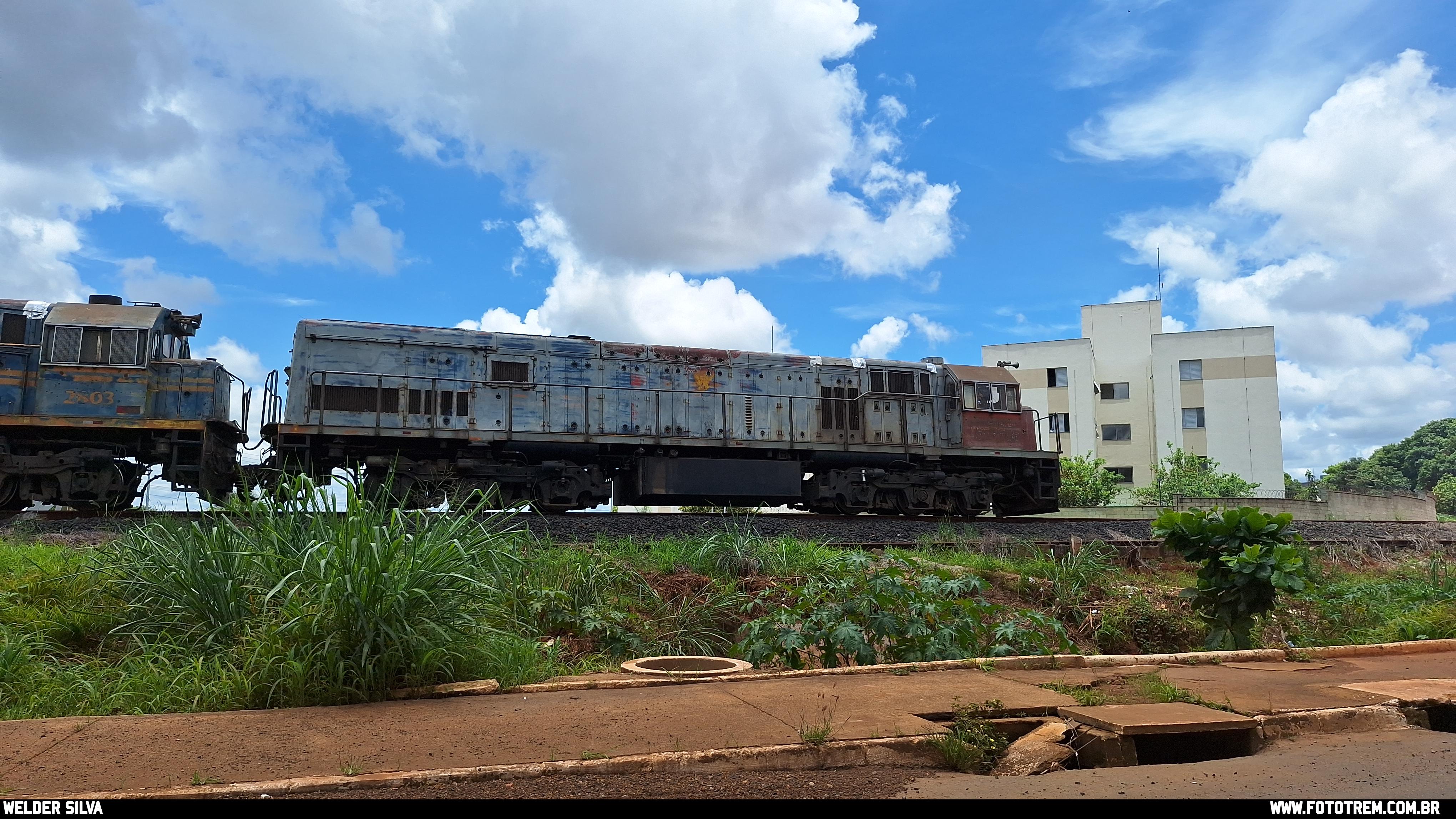 Foto Trem - VLI GE U22C 2804 em Catalão - GO