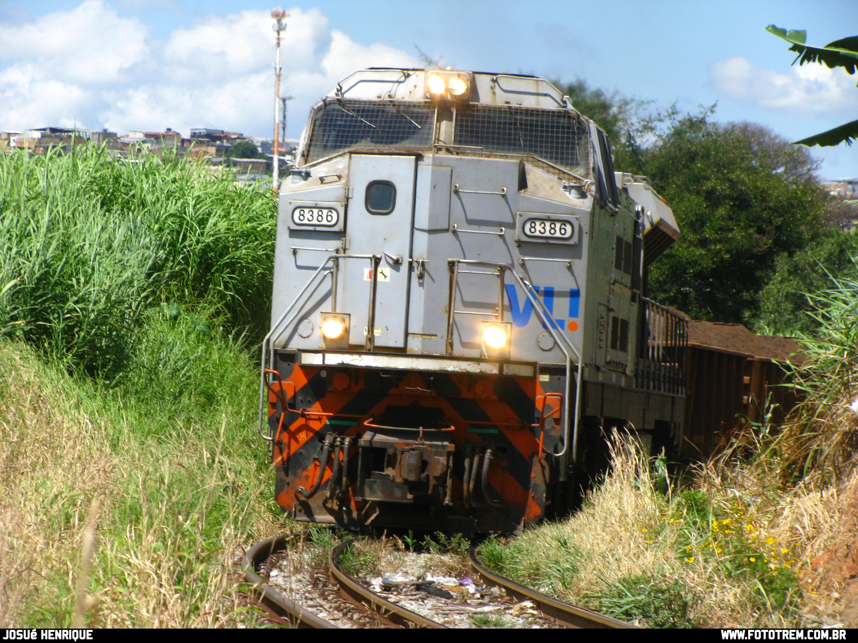 Foto Trem - VLI EMD SD70Ace-BB 8386 em Betim - MG