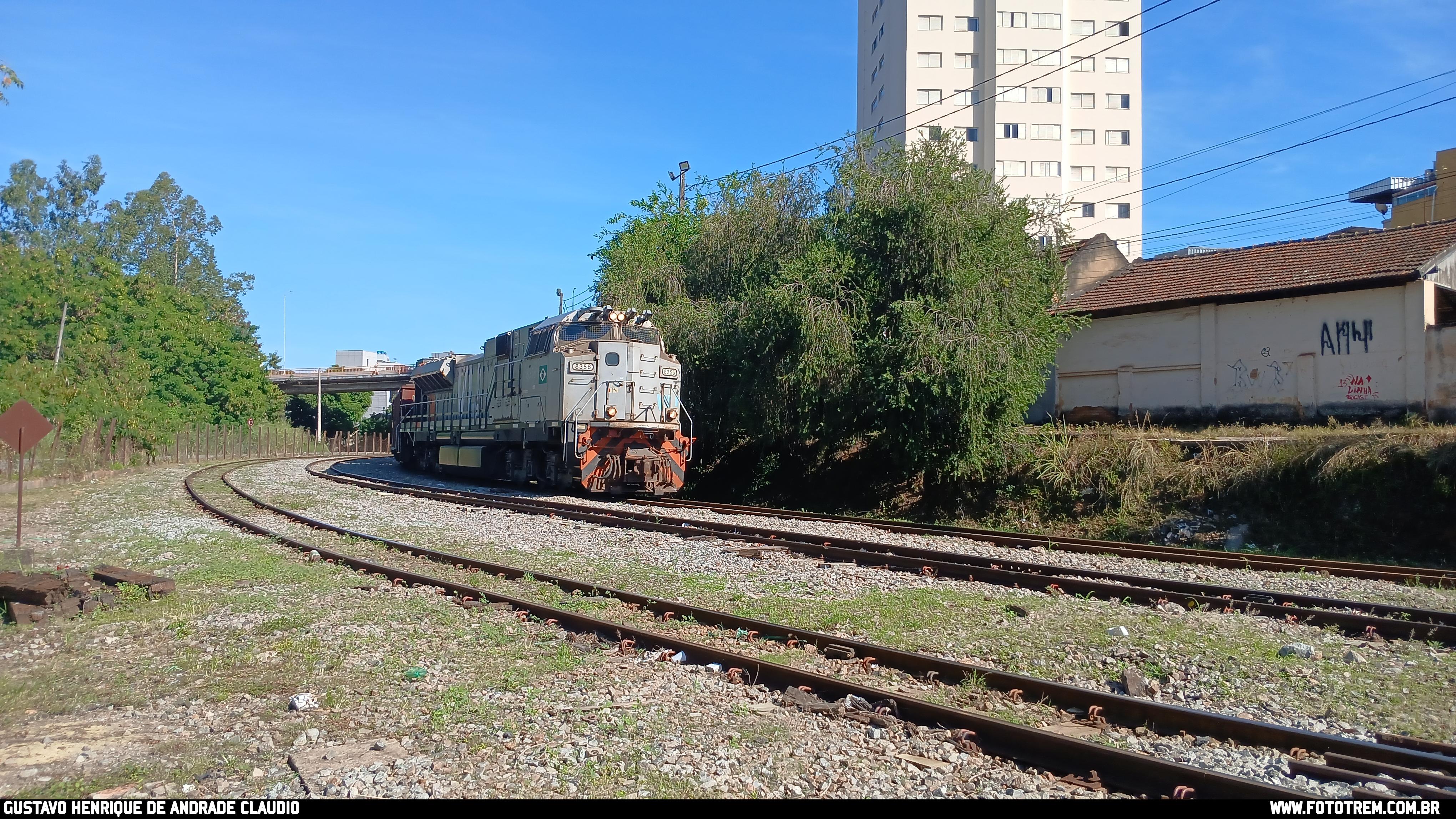 VLI EMD SD70Ace-BB 8356 em Divinópolis - MG