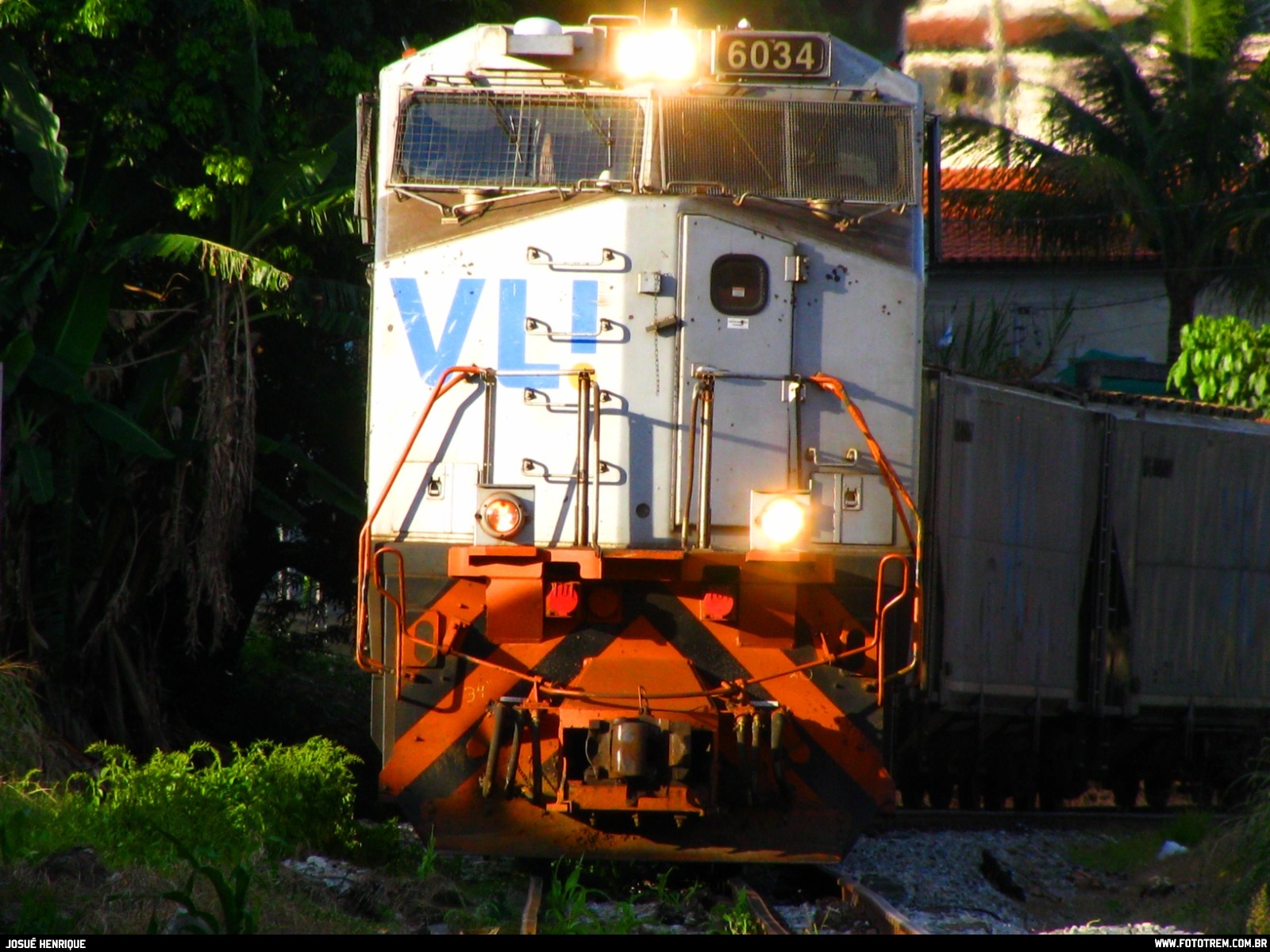 Foto Trem - VLI GE DASH 9-40BBW 6034 em Betim - MG