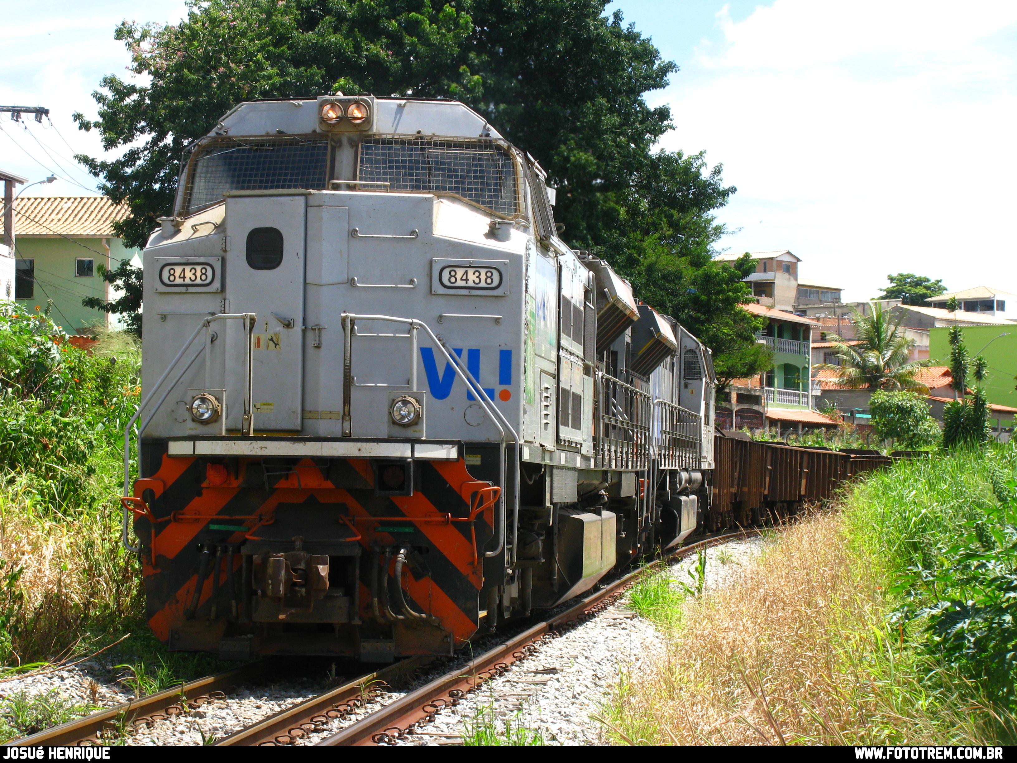Foto Trem - VLI EMD SD70Ace-BB 8438 em Betim - MG