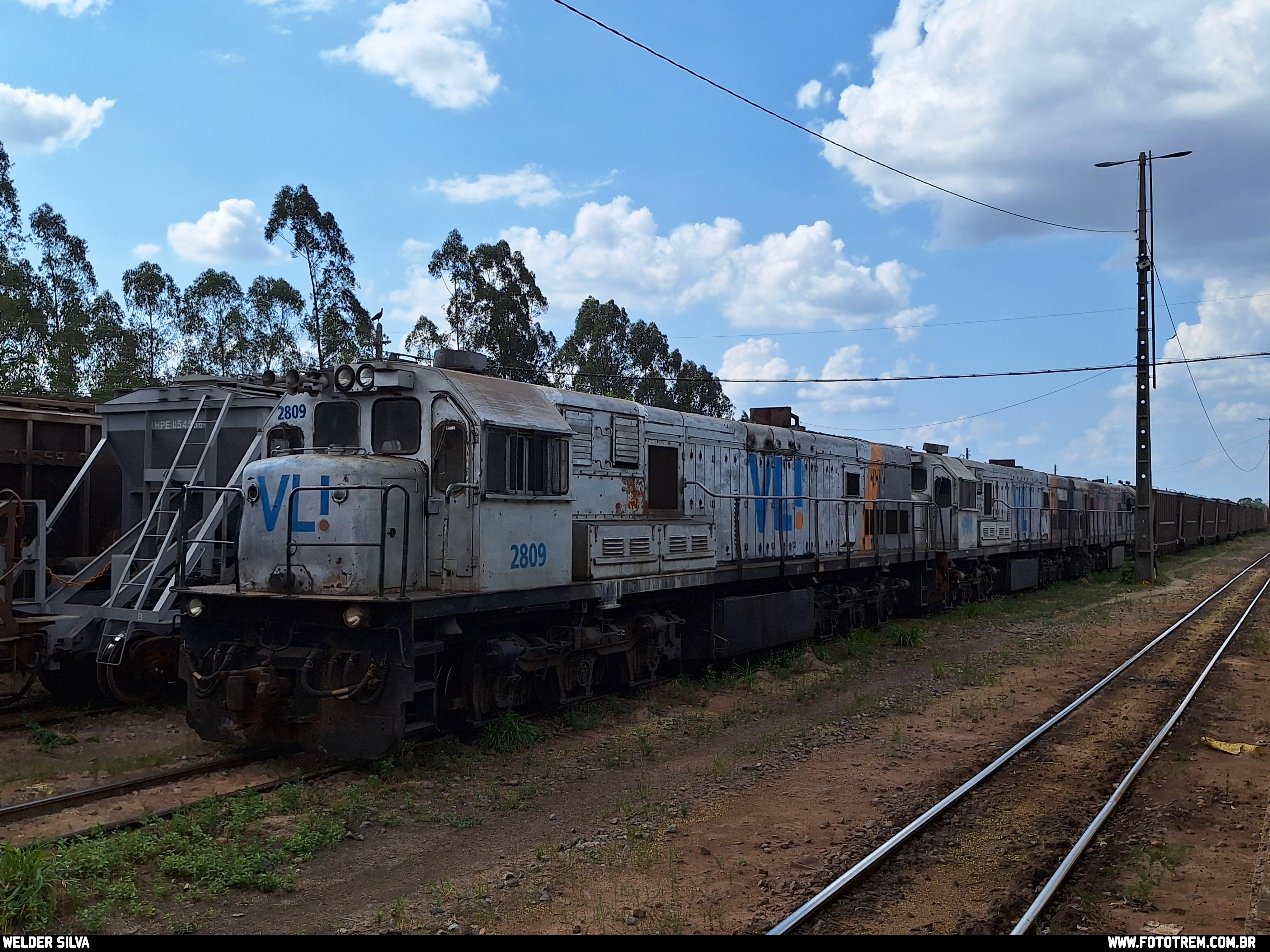 Foto Trem - VLI GE U22C 2809 em Goiandira - GO