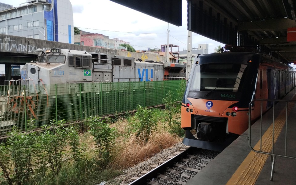 VLI · GE DASH 9-40BBW 6191 em Contagem · MG