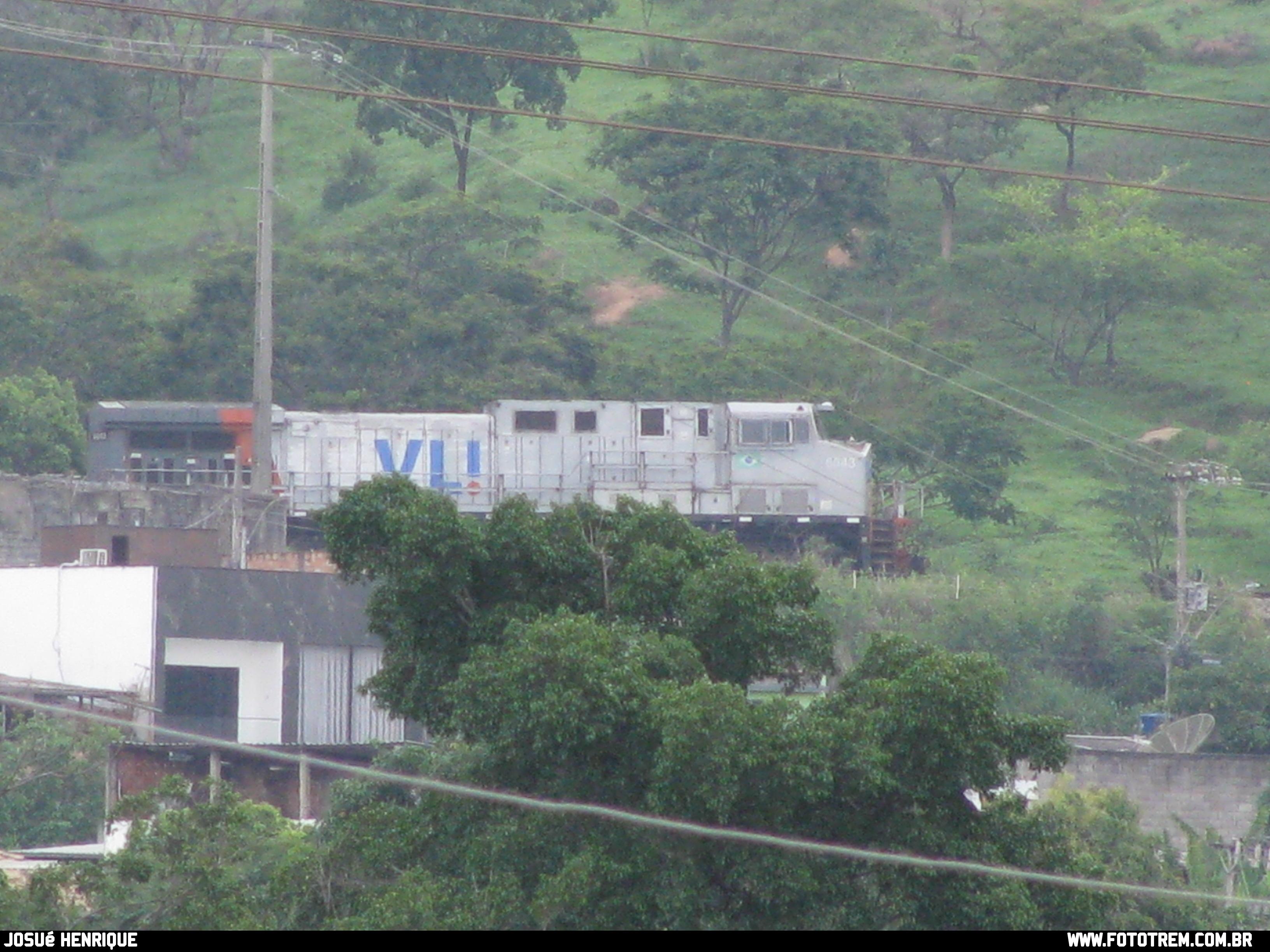 Foto Trem - VLI GE DASH 9-40BBW 6043 em Betim - MG