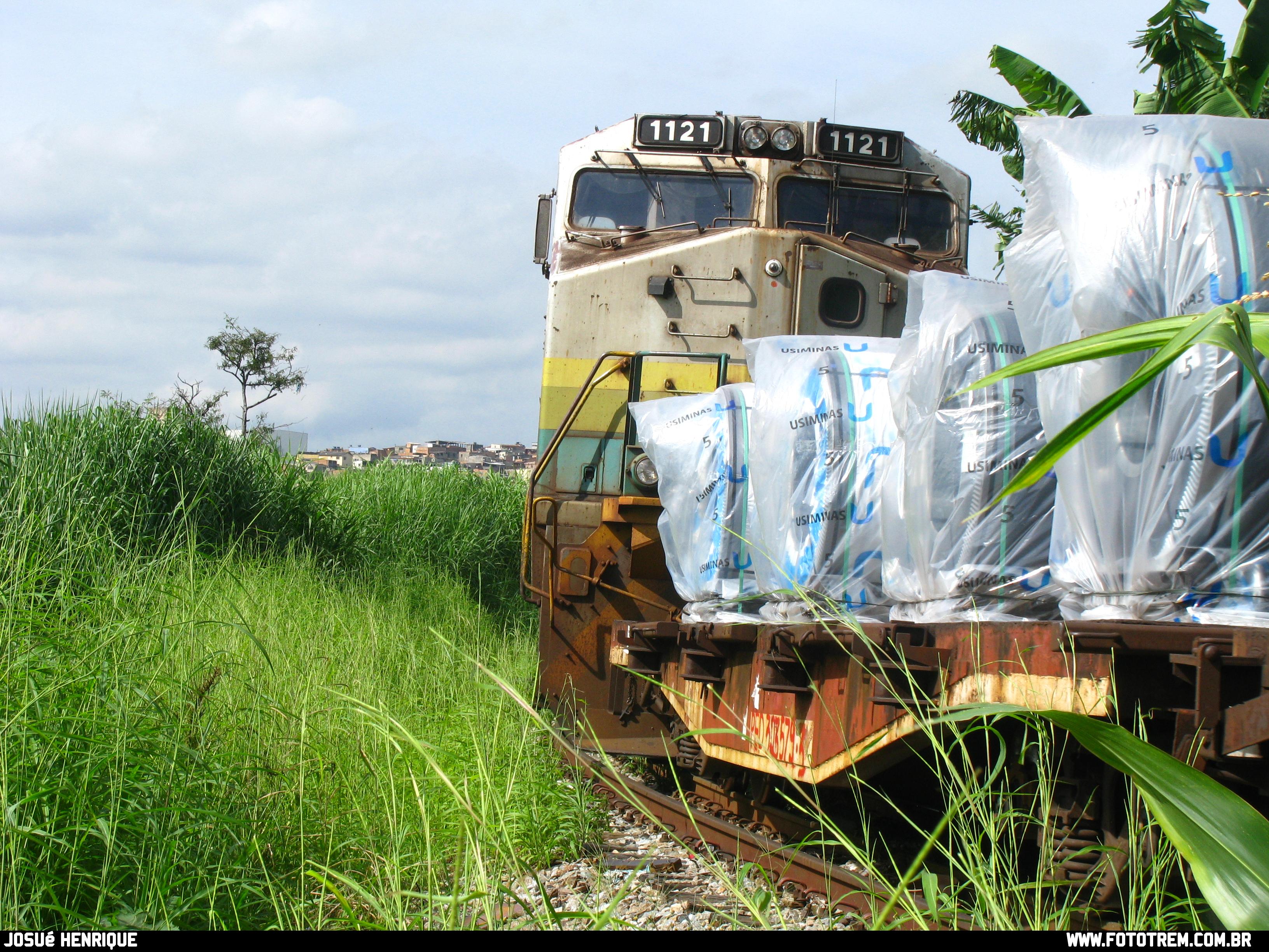 Foto Trem - EF Vitória Minas GE DASH 9-40BBW 1121 em Betim - MG