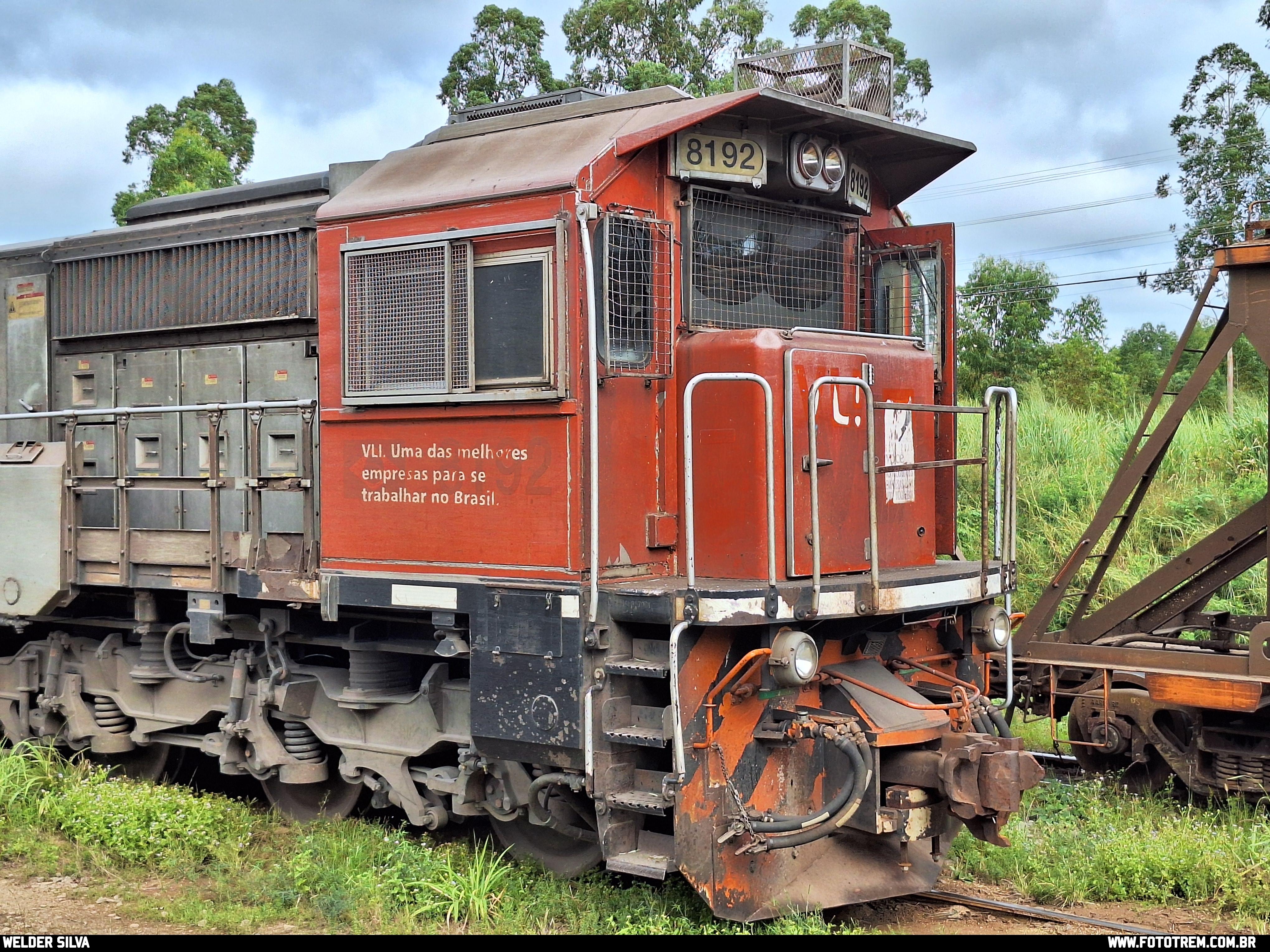 VLI EMD GT46AC 8191 em Goiandira - GO
