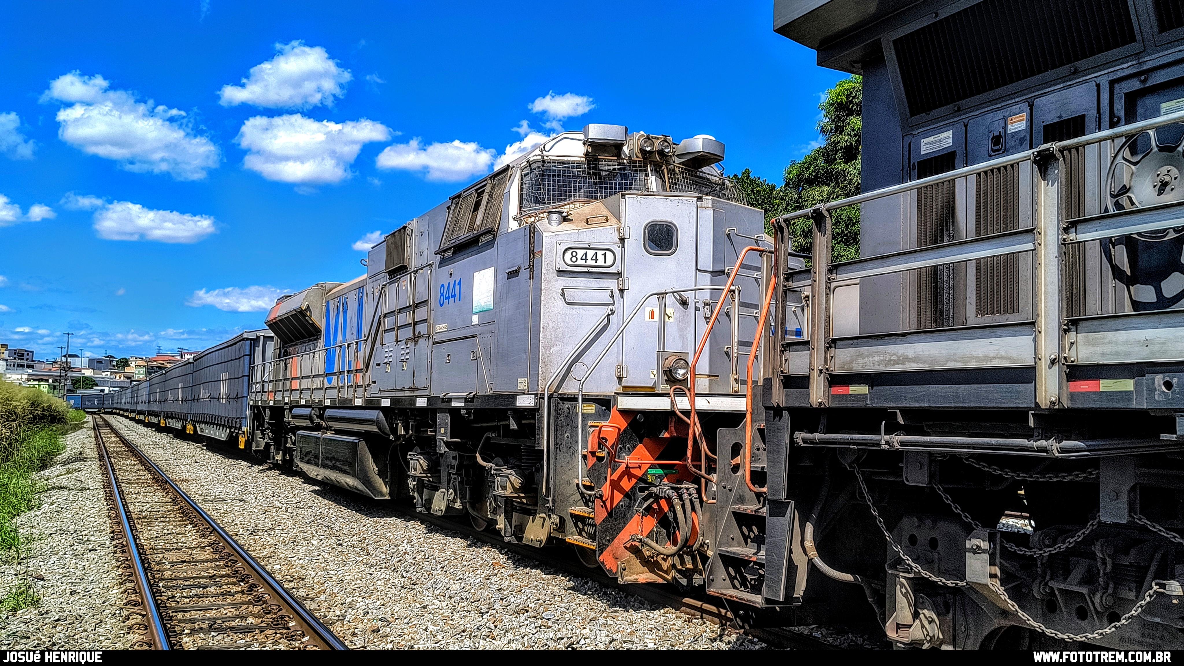 Foto Trem - VLI EMD SD70Ace-BB 8441 em Betim - MG