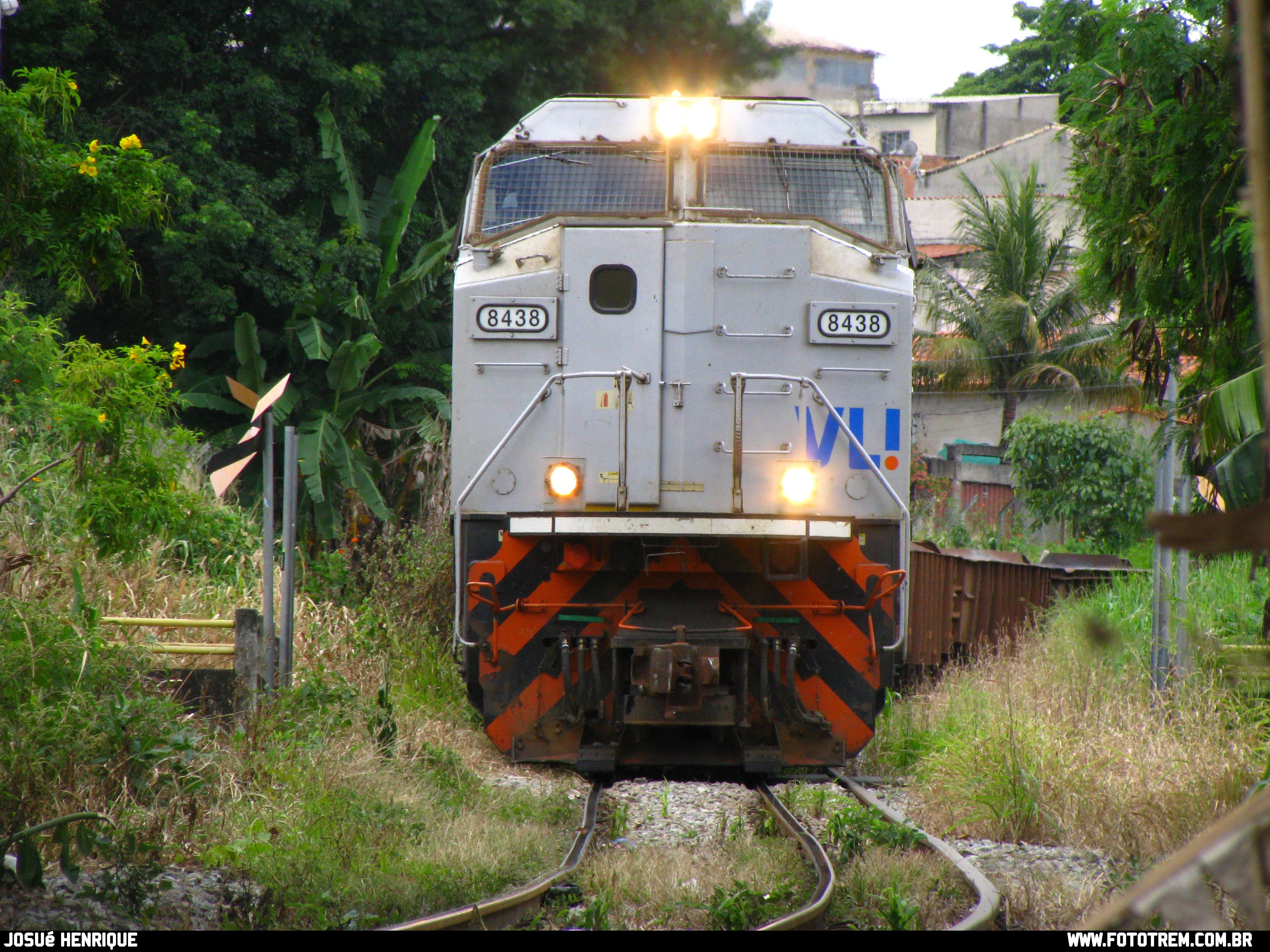 Foto Trem - VLI EMD SD70Ace-BB 8438 em Betim - MG