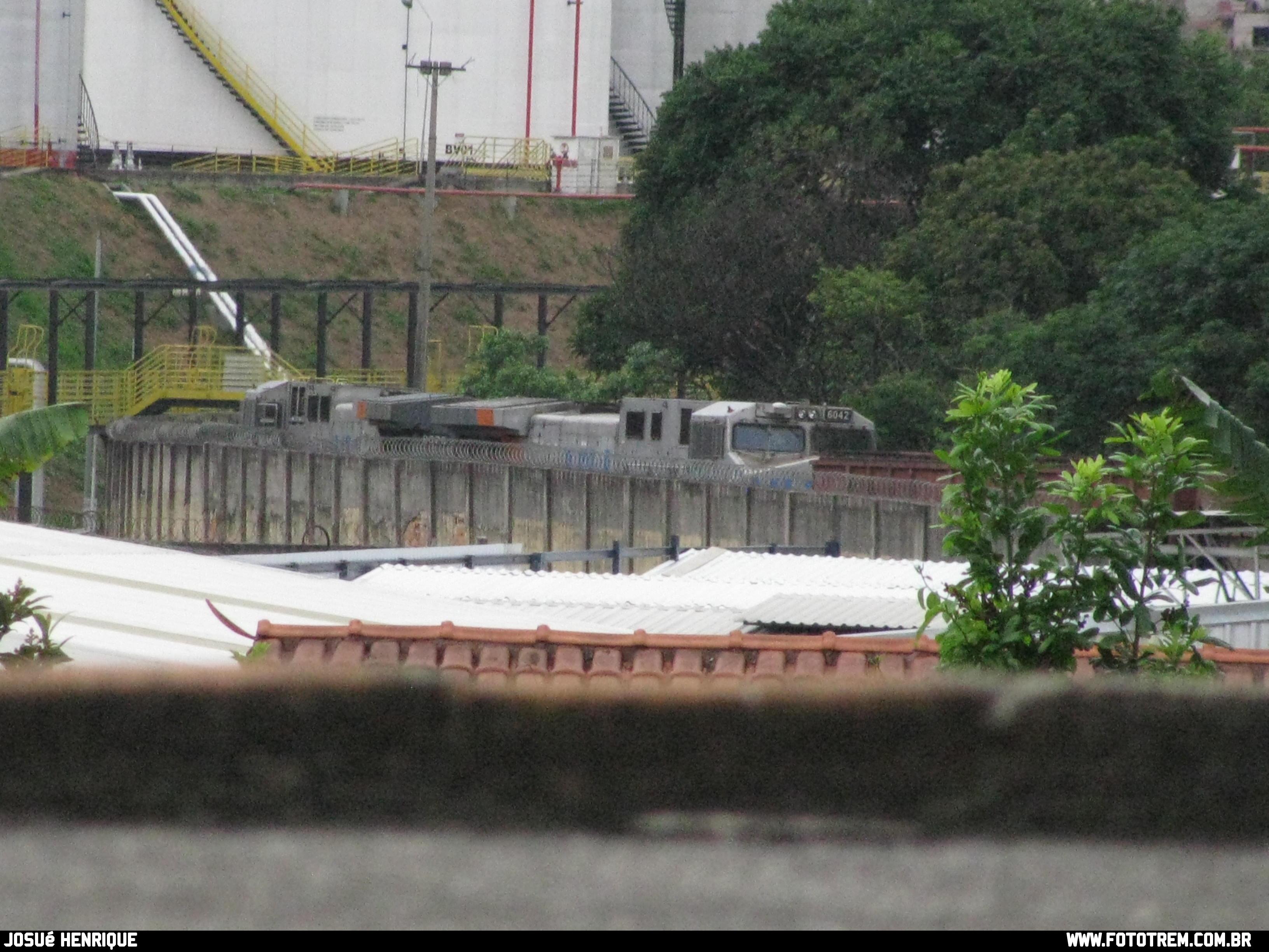 Foto Trem - FCA EMD SD40 BB 8127 em Betim - MG