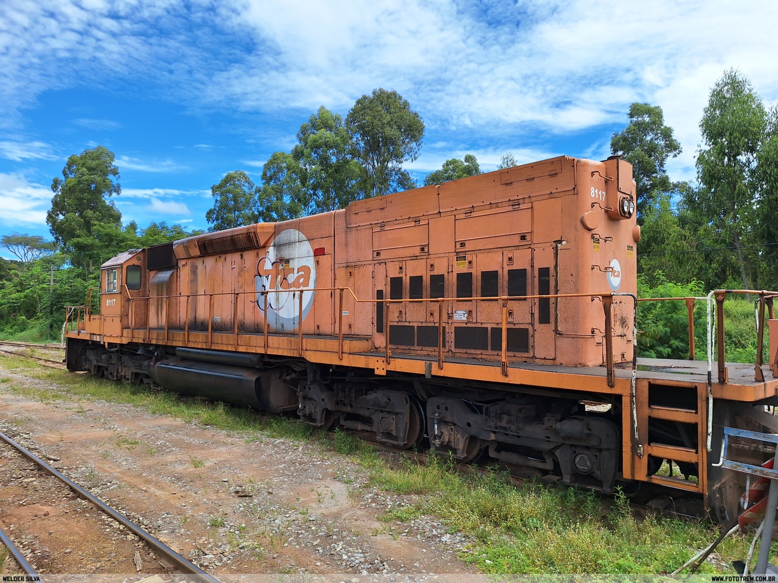 VLI EMD SD40-T3 BB 8117 em Goiandira - GO