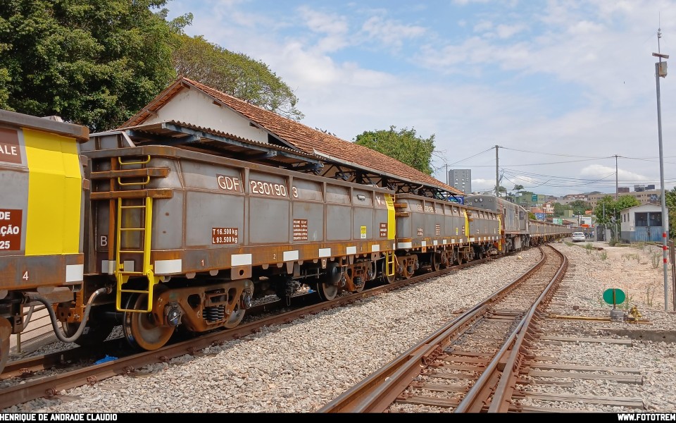 EFVM · Vagão GDF em Betim · MG