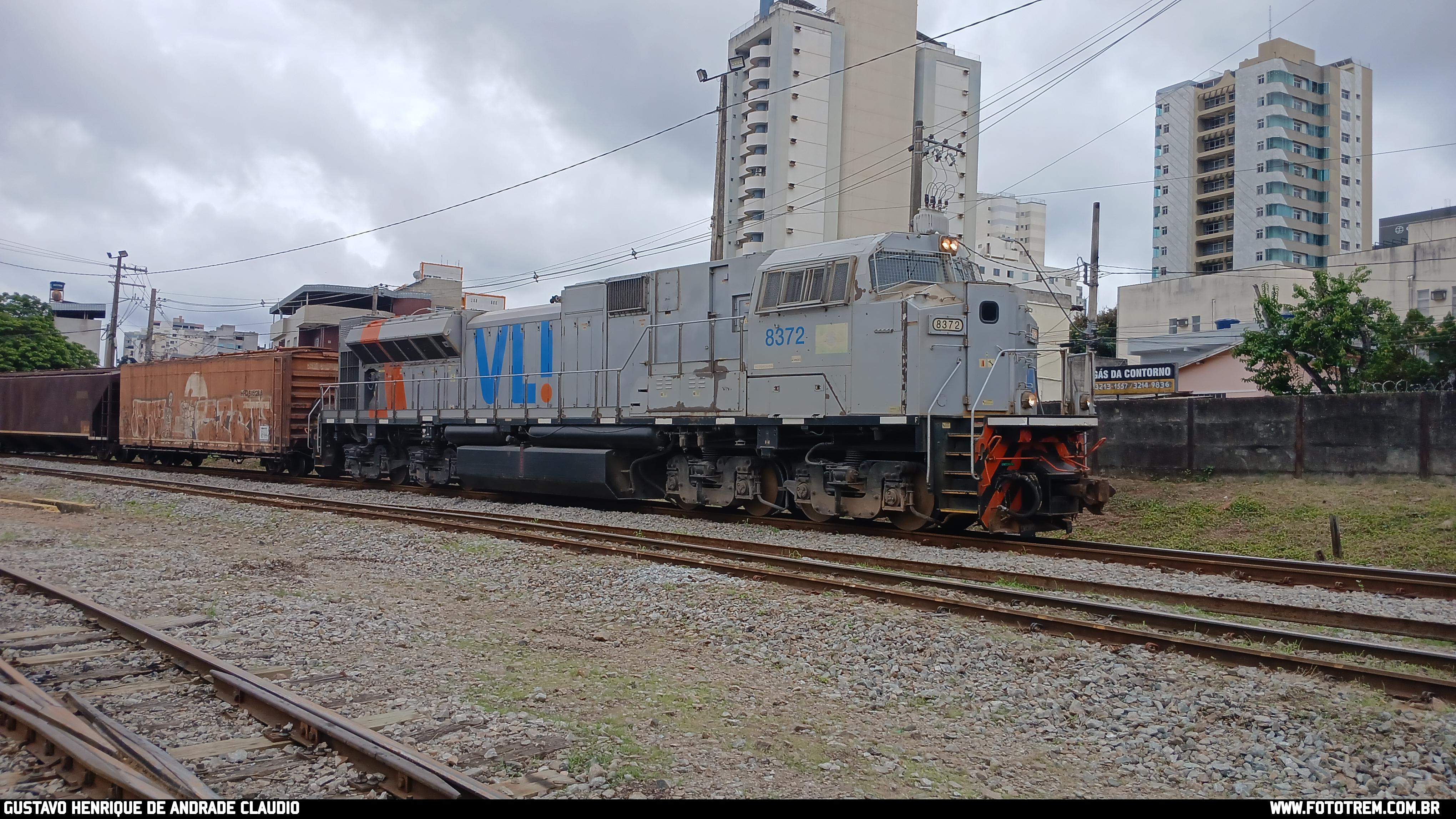 VLI EMD SD70Ace-BB 8372 em Divinópolis - MG