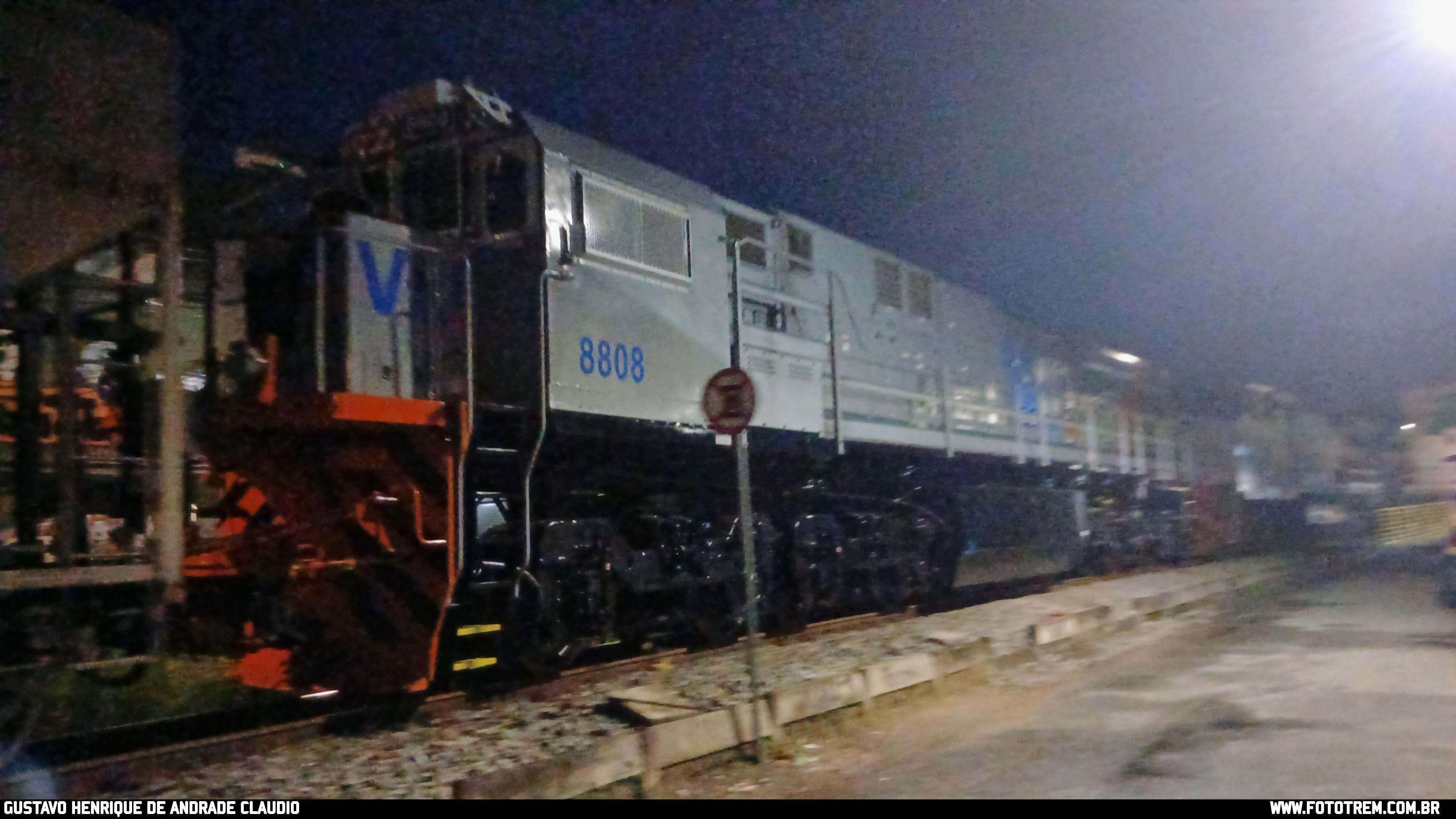 Foto Trem - VLI WABTEC ES43bbi 8808 em Betim - MG