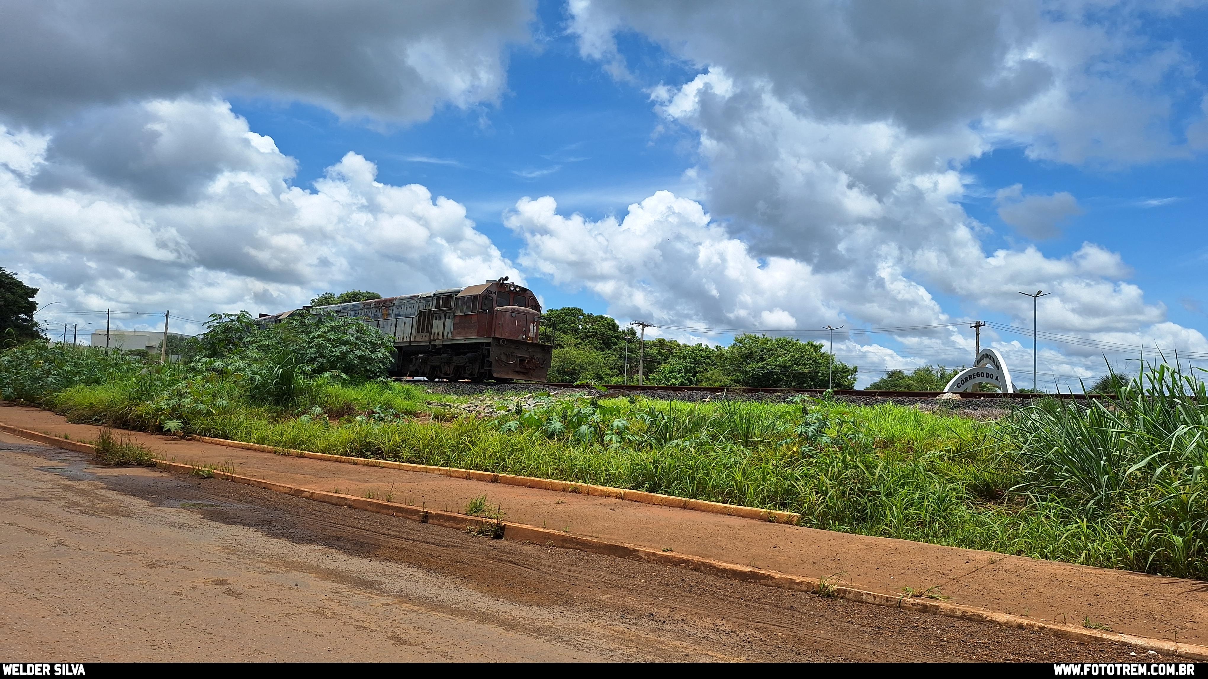 Foto Trem - VLI GE U22C 2804 em Catalão - GO