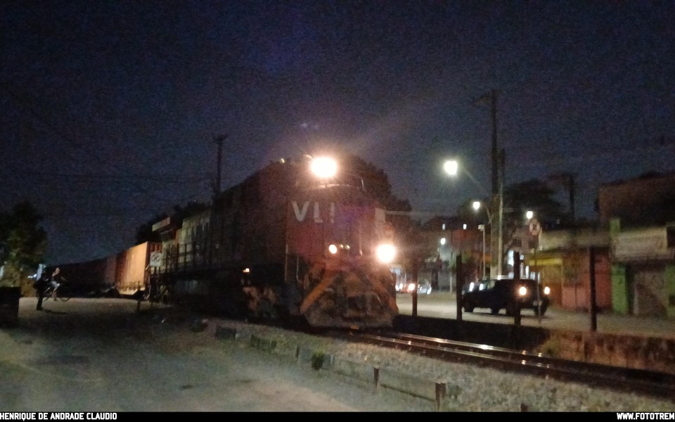 VLI · GE DASH 9-40BBW 6040 em Betim · MG