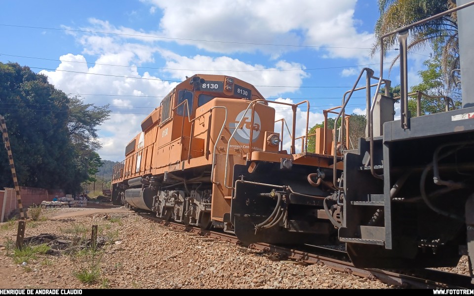 FCA · EMD SD40-2 BB 8130 em Mateus Leme · MG