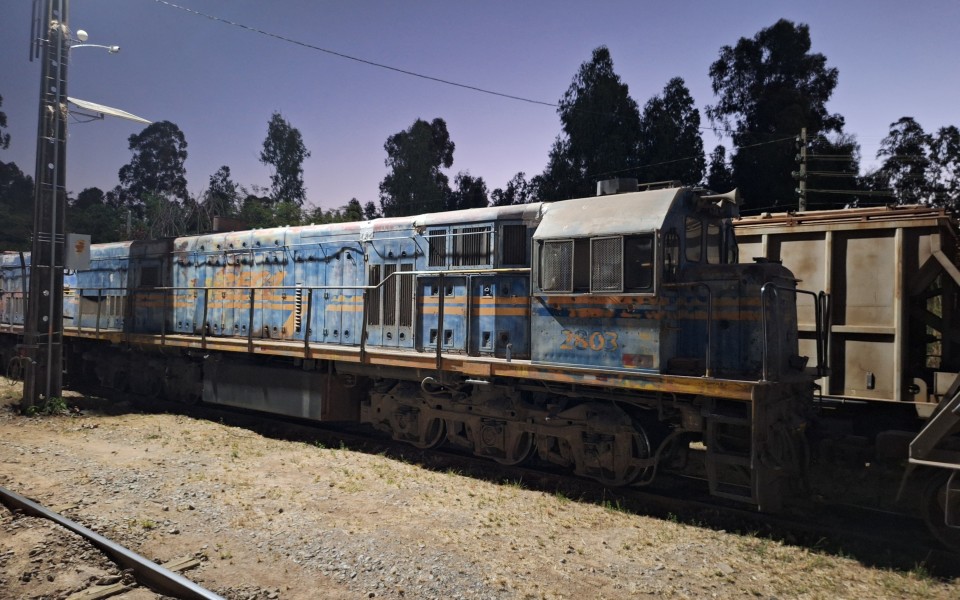 FCA GE U22C 2803 em Goiandira - GO